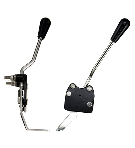 �X�e�����X�����̈������^�b�O���u���[�L�@��